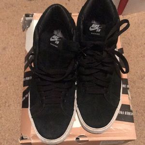 Nike SB Blazers Mid